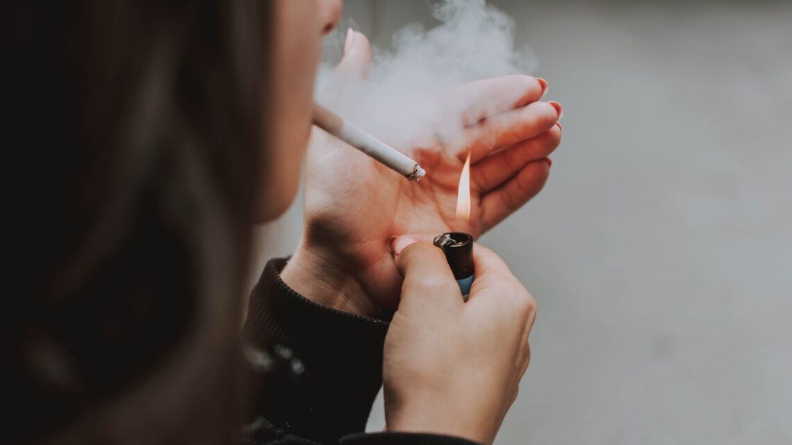Woreczki nikotynowe – dyskretna alternatywa dla papierosa