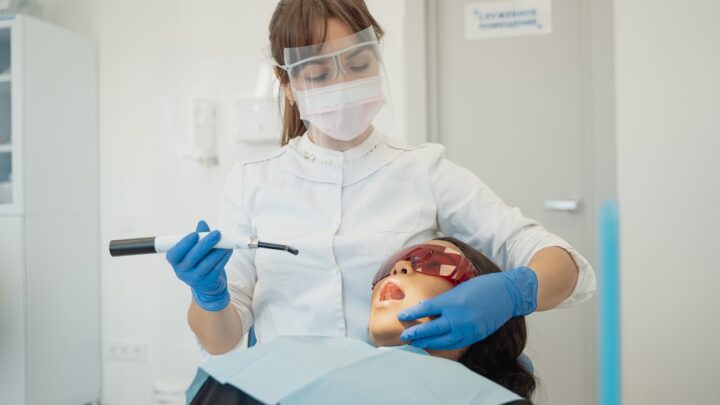 Implanty zębów w Lublinie – kompleksowe rozwiązania dla zdrowego i ładnego uśmiechu