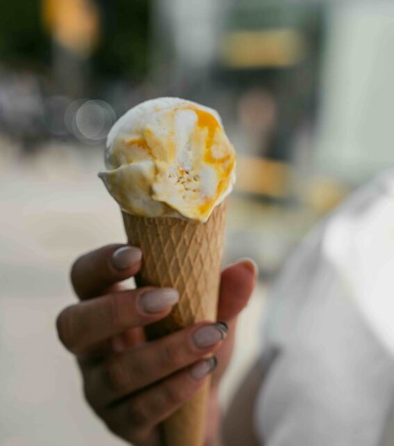 Ile naprawdę kosztują lody w Rzymie? Co warto wiedzieć o kursach walut i wakacyjnych kosztach?