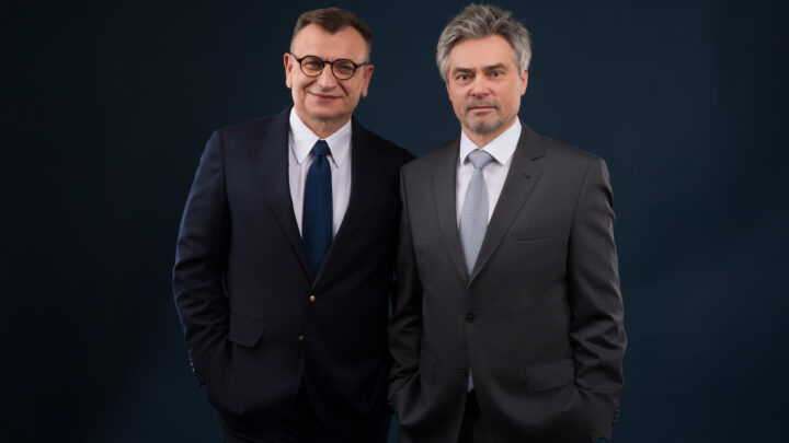 Nie tylko pewność siebie – jakie cechy naprawdę liczą się w negocjacjach