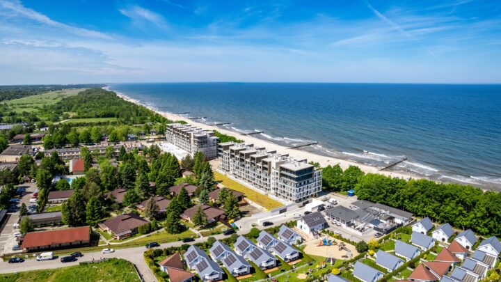 Lato pod parasolem – czyli jak pogoda zmienia sektor turystyczny w Polsce?