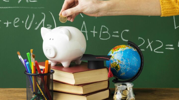 Ukryte koszty edukacji – na jakie dodatkowe płatności muszą przygotować się rodzice, mimo że szkoła jest „bezpłatna”?