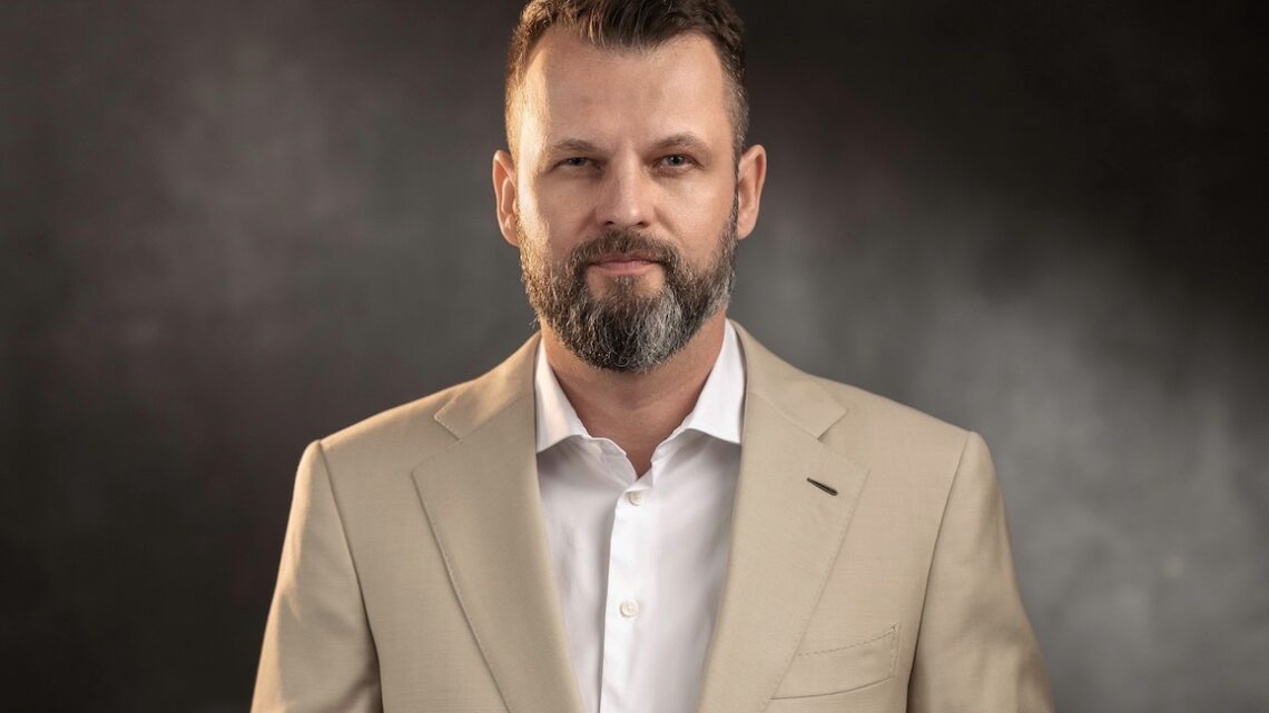 Czy Polacy uprawiają jeszcze „grobing” i jaki wpływ ma na nas Dzień Wszystkich Świętych