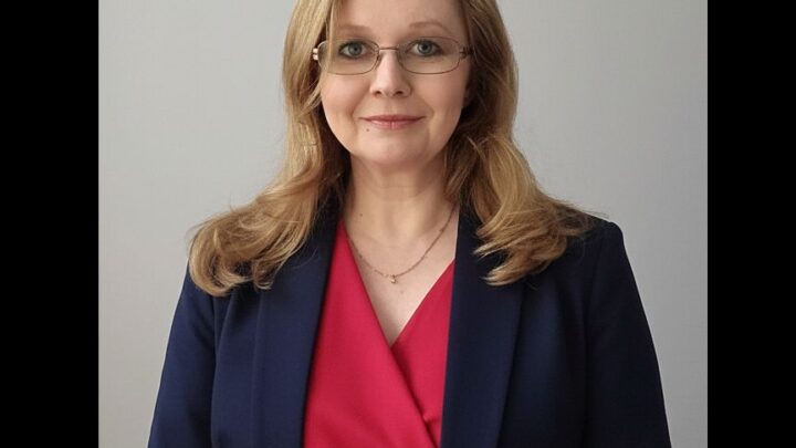 Perfekcjonizm, chaos, poczucie winy. Tak objawia się ADHD u dorosłych kobiet.