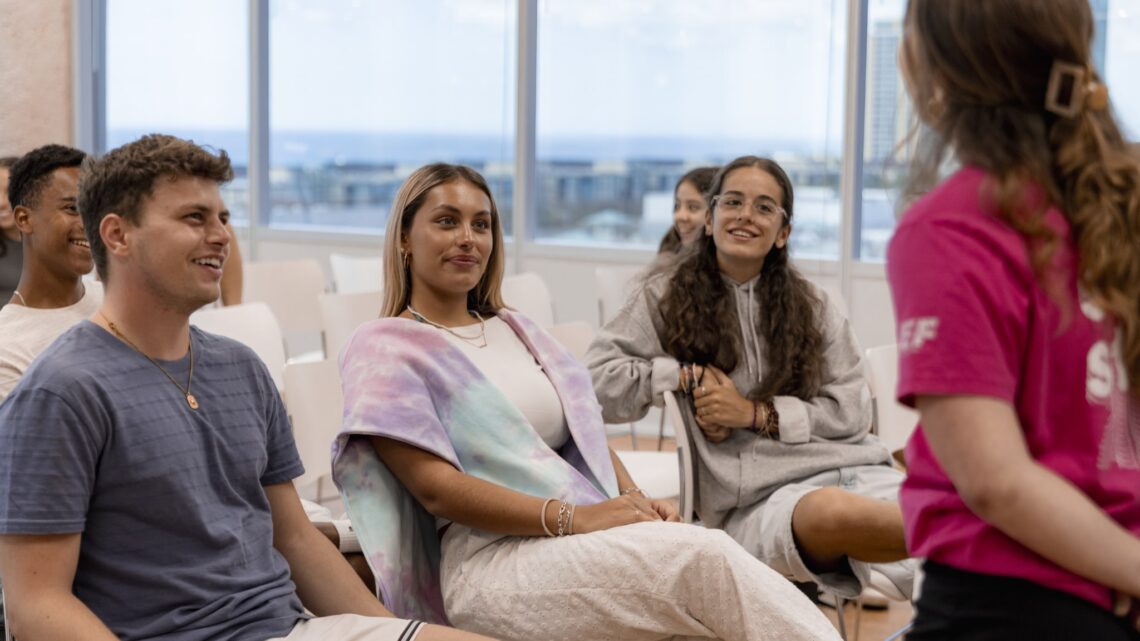 Jak Polacy radzą sobie z angielskim? Najnowszy raport EF pokazuje duże różnice między regionami i pokoleniami