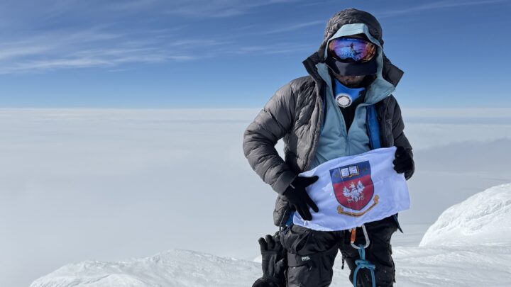 Korona Ziemi – podróż prof. dr. hab. Kryspina Mitury przez siedem kontynentów